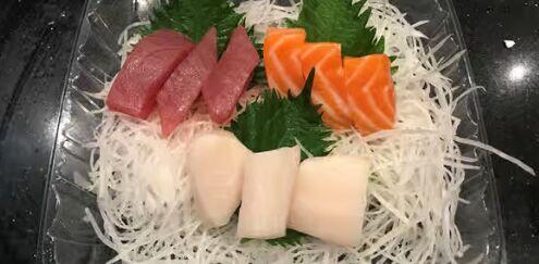 Sashimi Regular* (9 pcs )