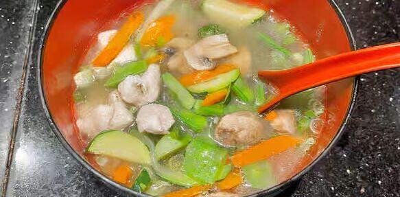 Chicken & Vegetable Soup (32 oz.)