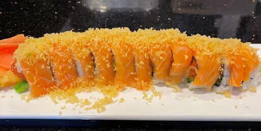 Salmon Kiss Roll*